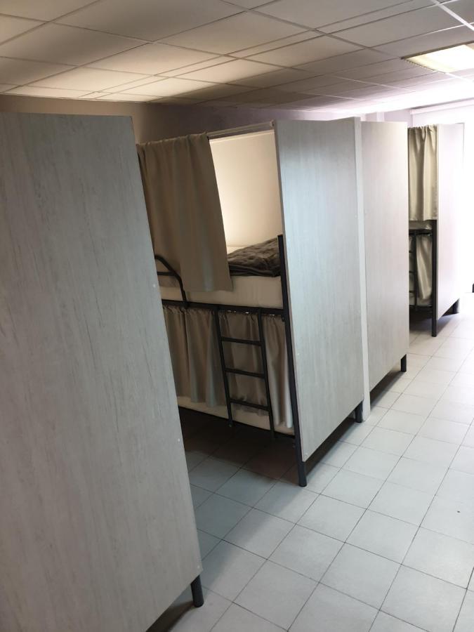 Porta Real Hostal *